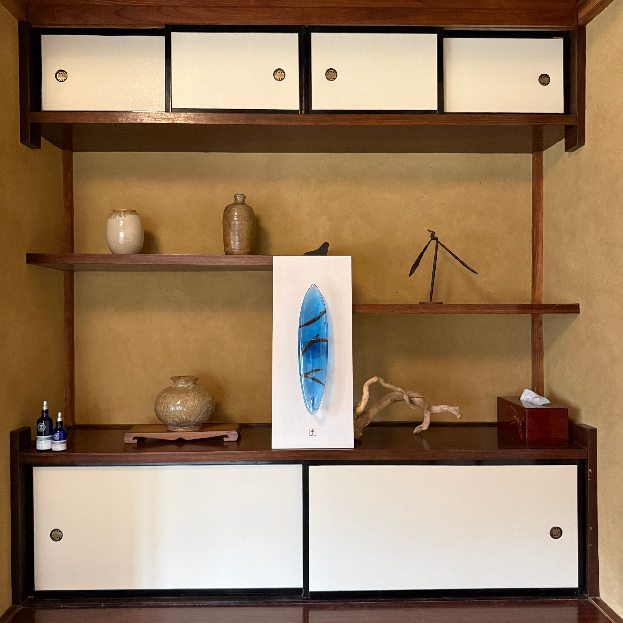 Kintsugi ocean blue/ Polyester resin sculpture.