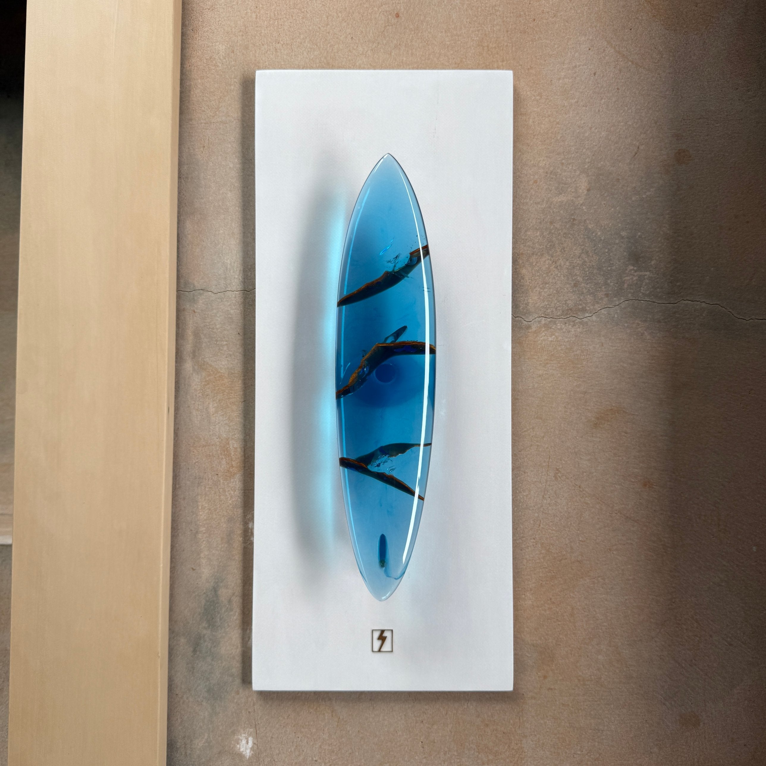 Kintsugi ocean blue/ Polyester resin sculpture.